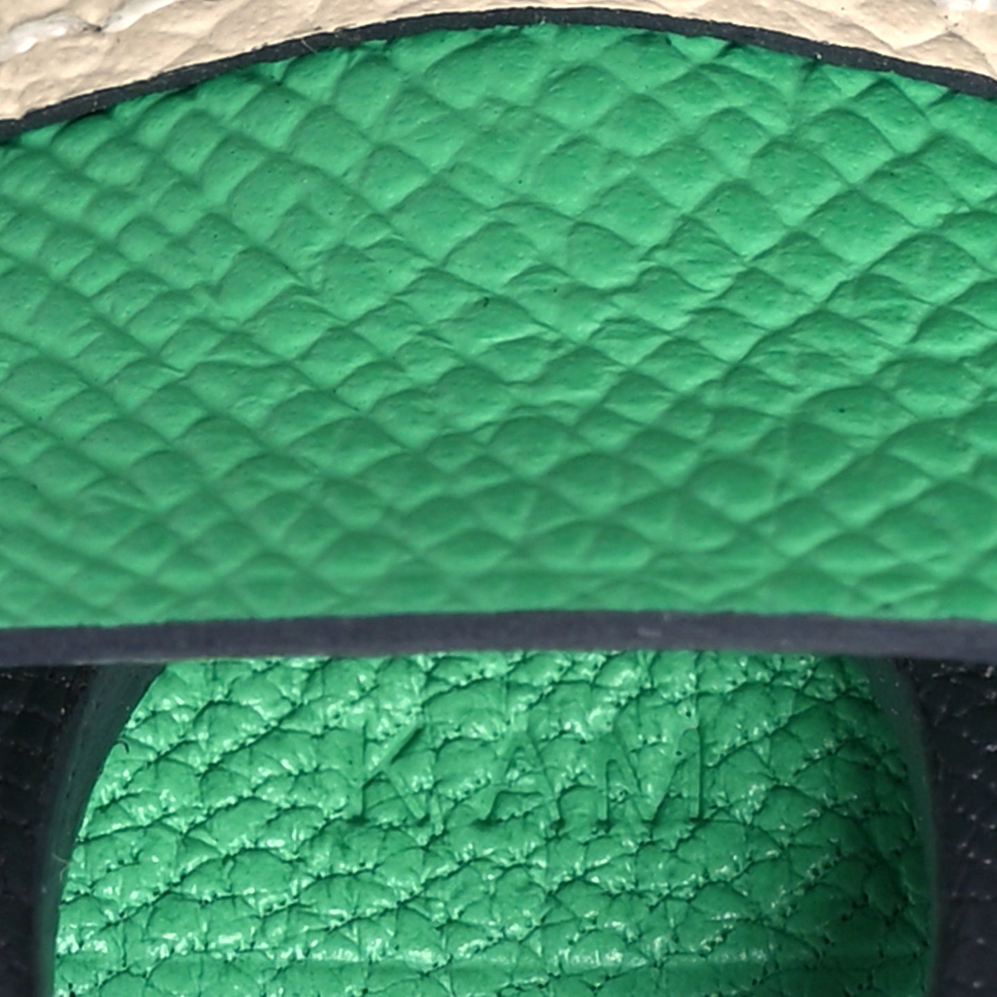 Epsom Chevre Mysore Artificer Bag Charm Ardoise Rouge Sellier Vert Moyen Vert Comics Nata Vert Peppermint