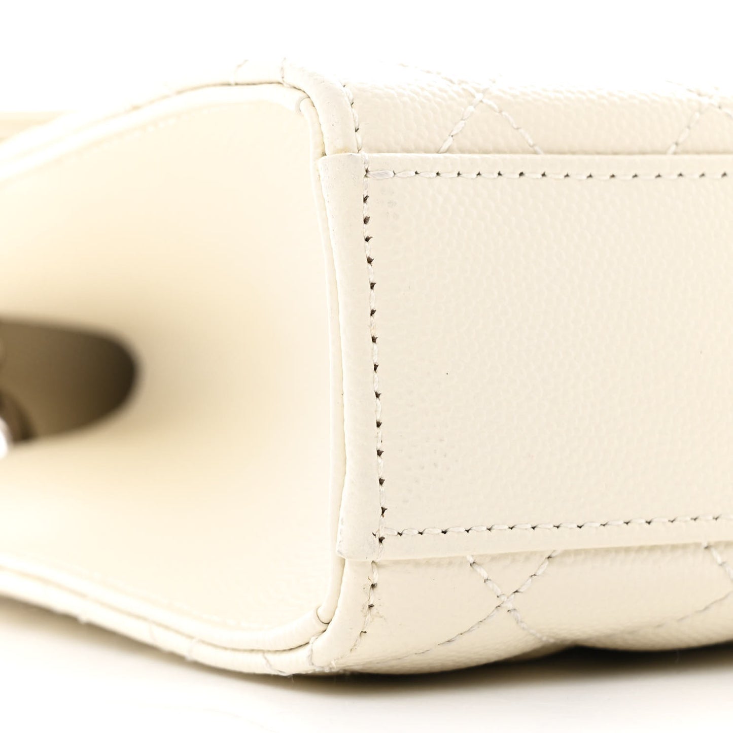 Grain De Poudre Textured Mixed Matelasse Medium Triquilt Monogram Satchel Crema Soft