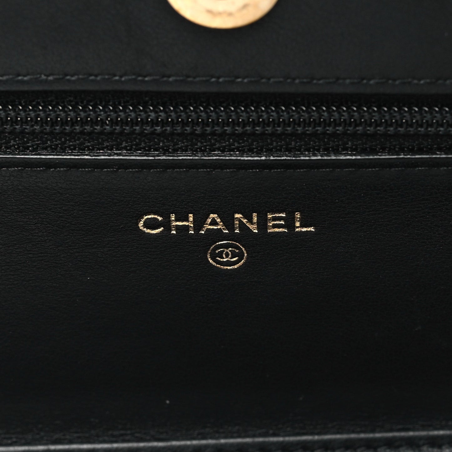 Caviar Quilted CC Filigree Wallet On Chain WOC Black