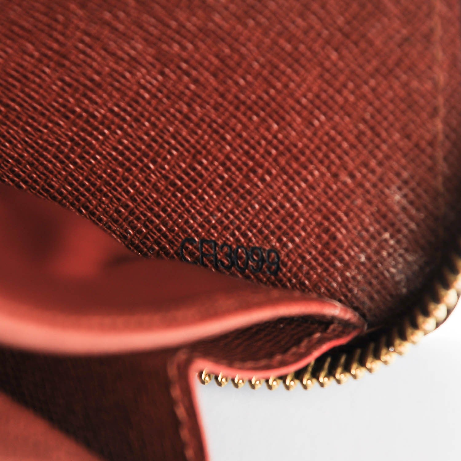 Louis Vuitton Monogram Zippy Wallet 7 of 7