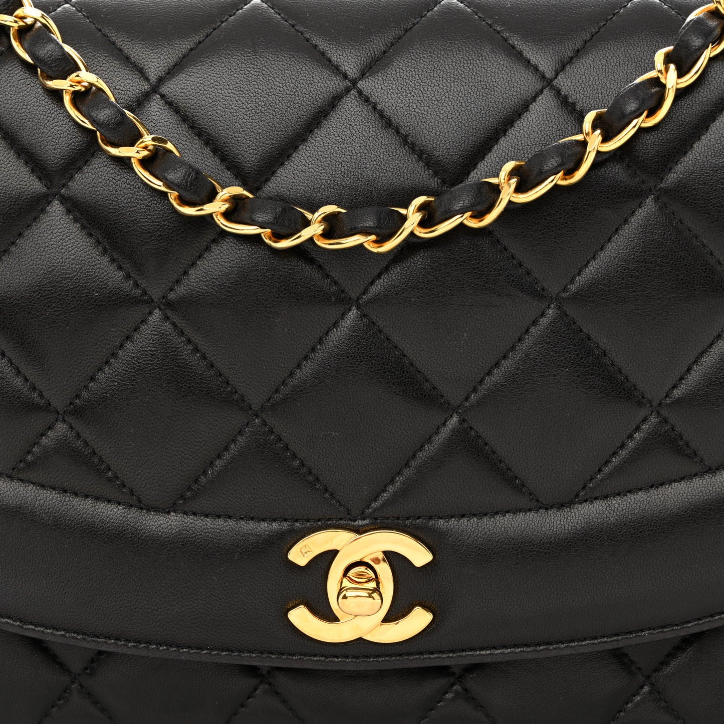 Lambskin Quilted Medium Single Flap Black
