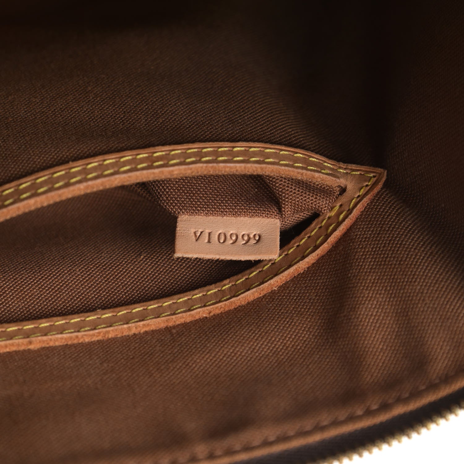 Louis Vuitton Monogram Alma PM 7 of 20