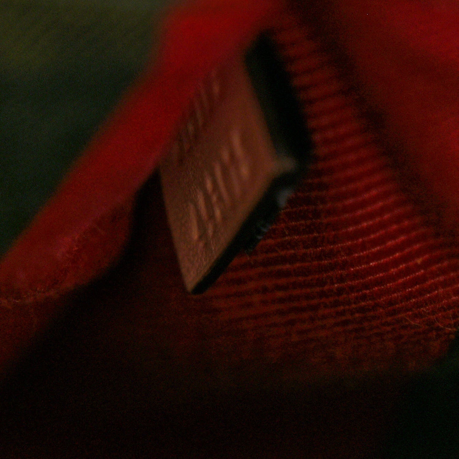 Gucci GG Supreme Monogram Medium Emblem Bucket Bag Beige Mystic White 8 of 11