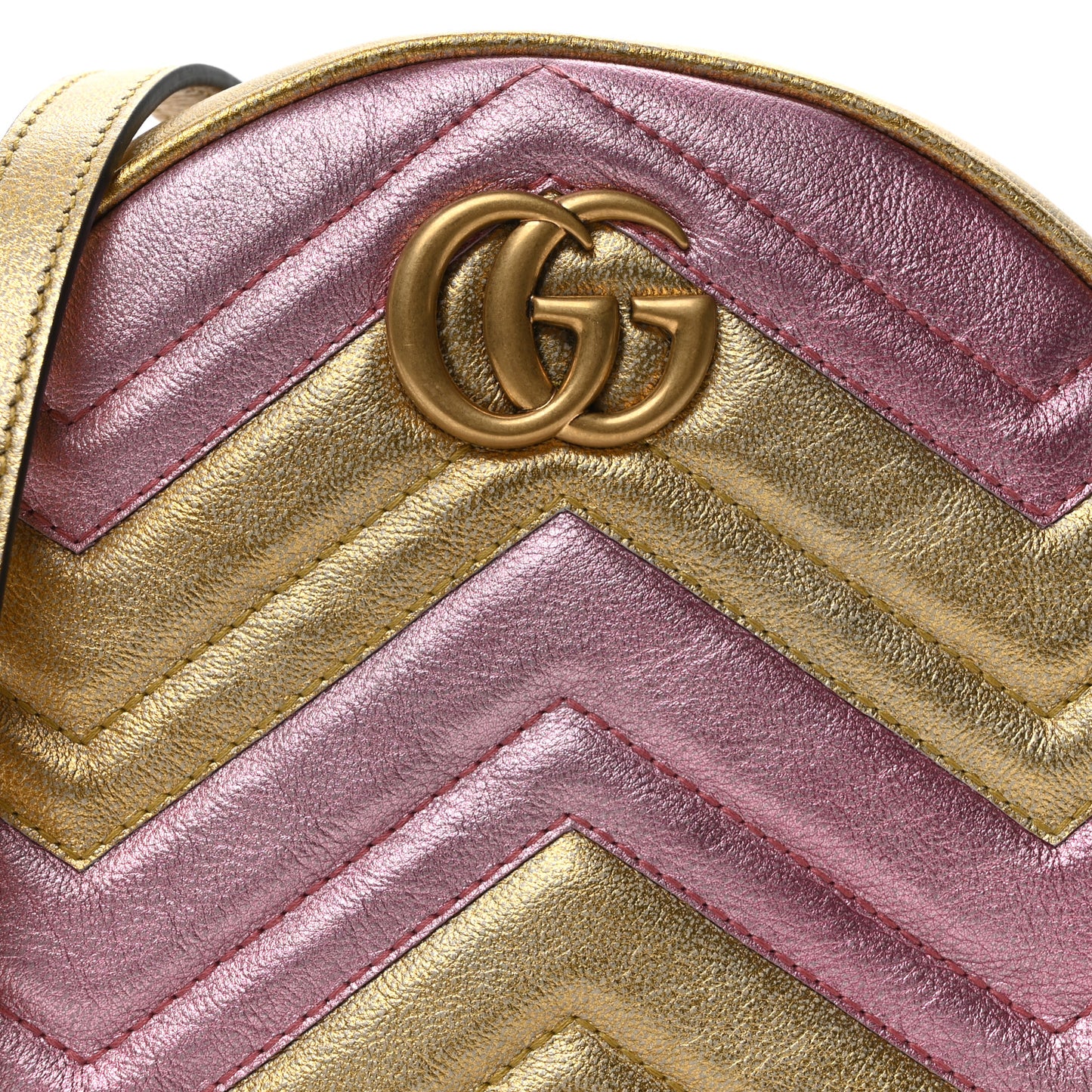 Metallic Nappa Matelasse Heart Mini GG Marmont Round Shoulder Bag Oro Vecchio Rosa