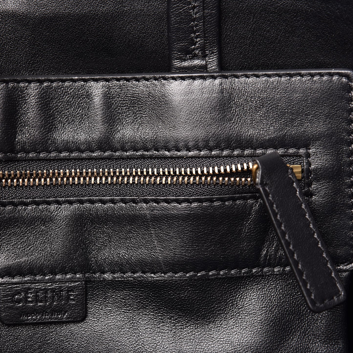 Lambskin Crocodile Embossed Vertical Cabas Black
