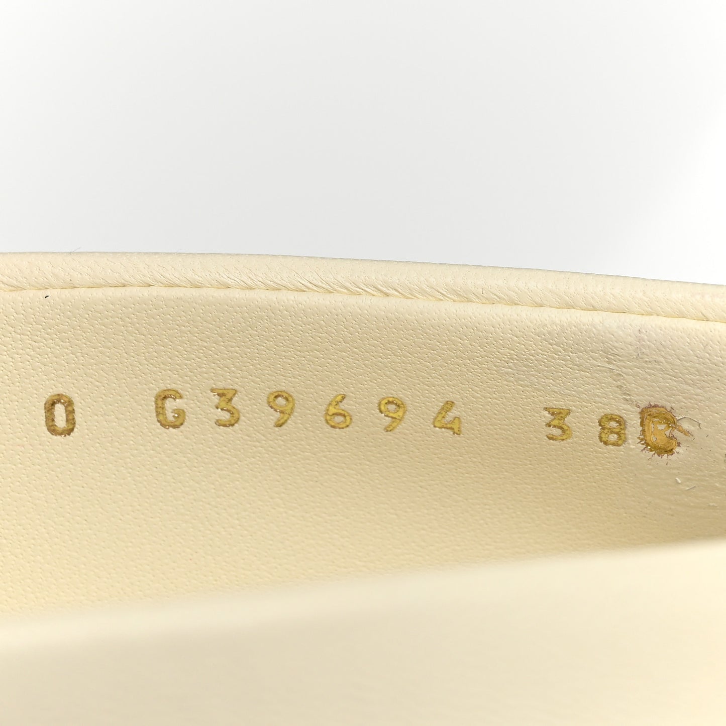 Lambskin Quilted CC Loafers 38 White Black