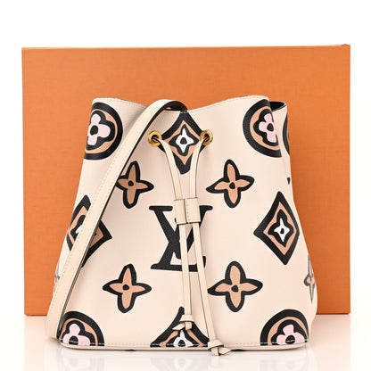 Louis Vuitton Monogram Giant Wild At Heart Neonoe MM Creme 3 of 11