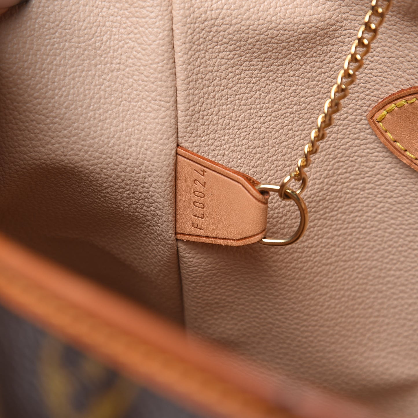 Monogram Bucket 27
