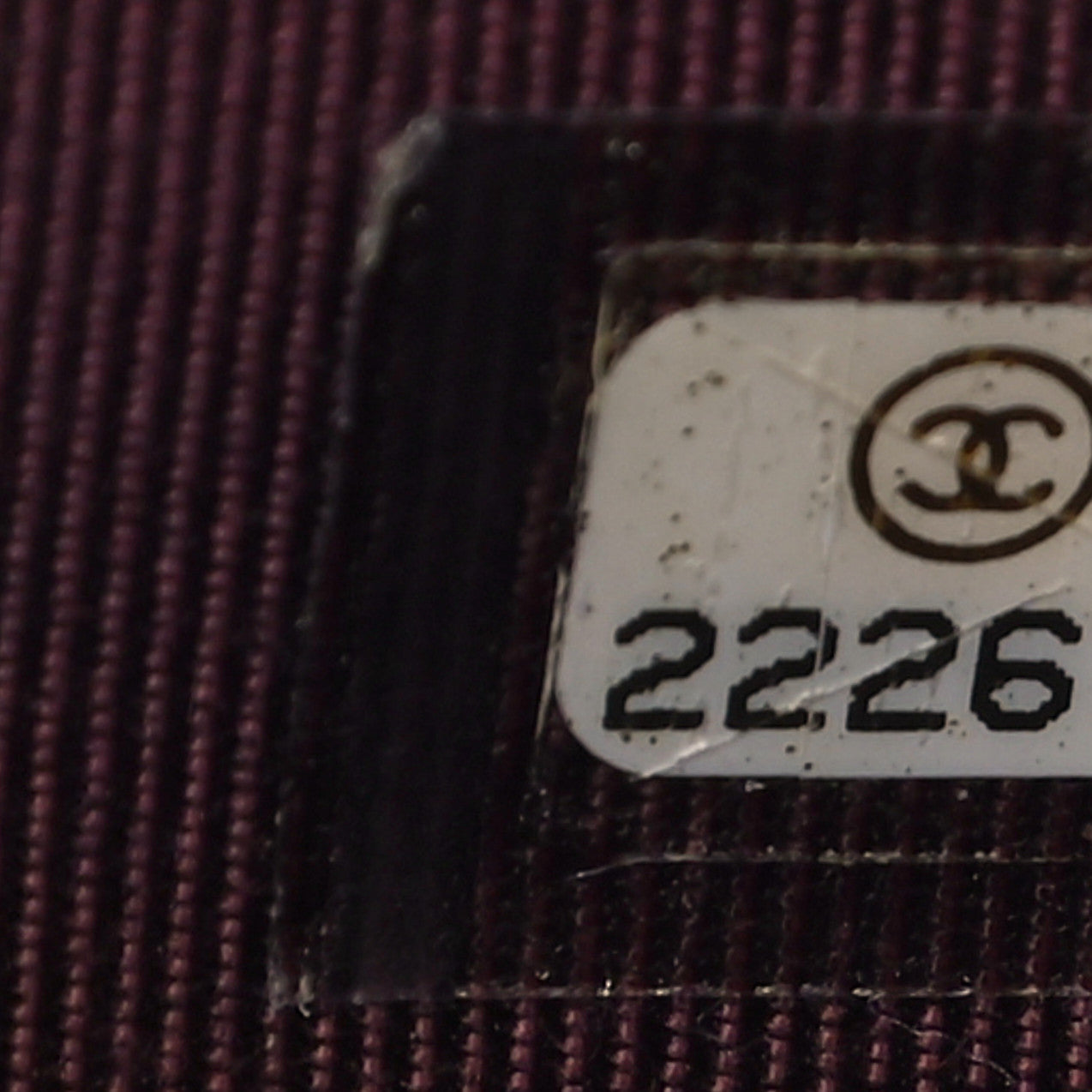 Chanel Caviar Quilted Yen Wallet Black 8 of 12