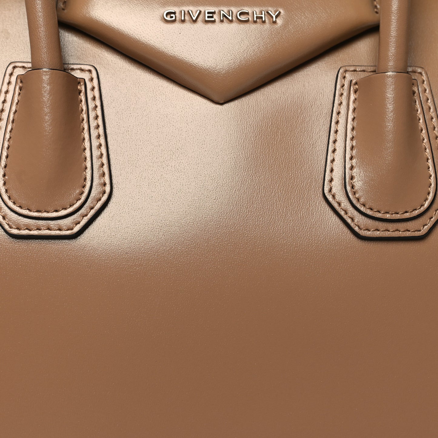 Shiny Lord Calfskin Small Antigona Dark Beige