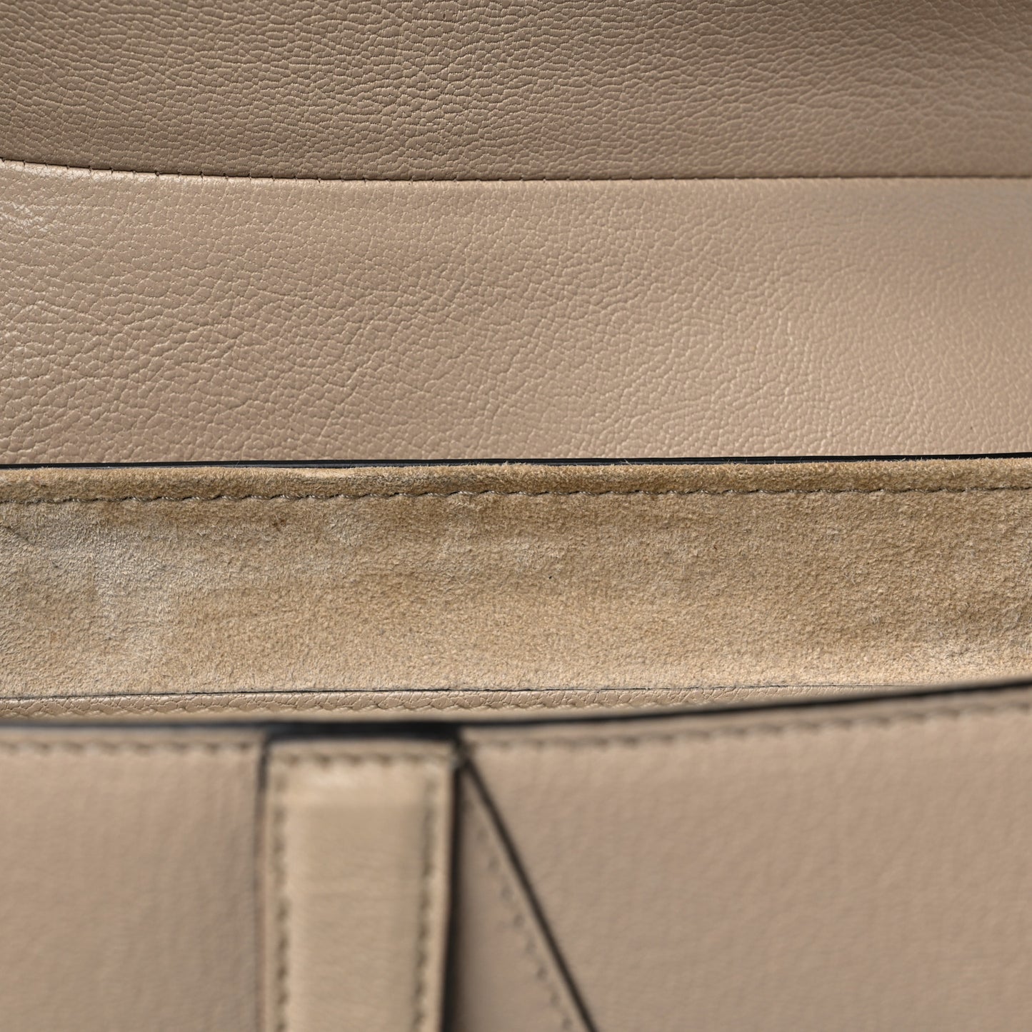 Shiny Goatskin Saddle Bag Corda