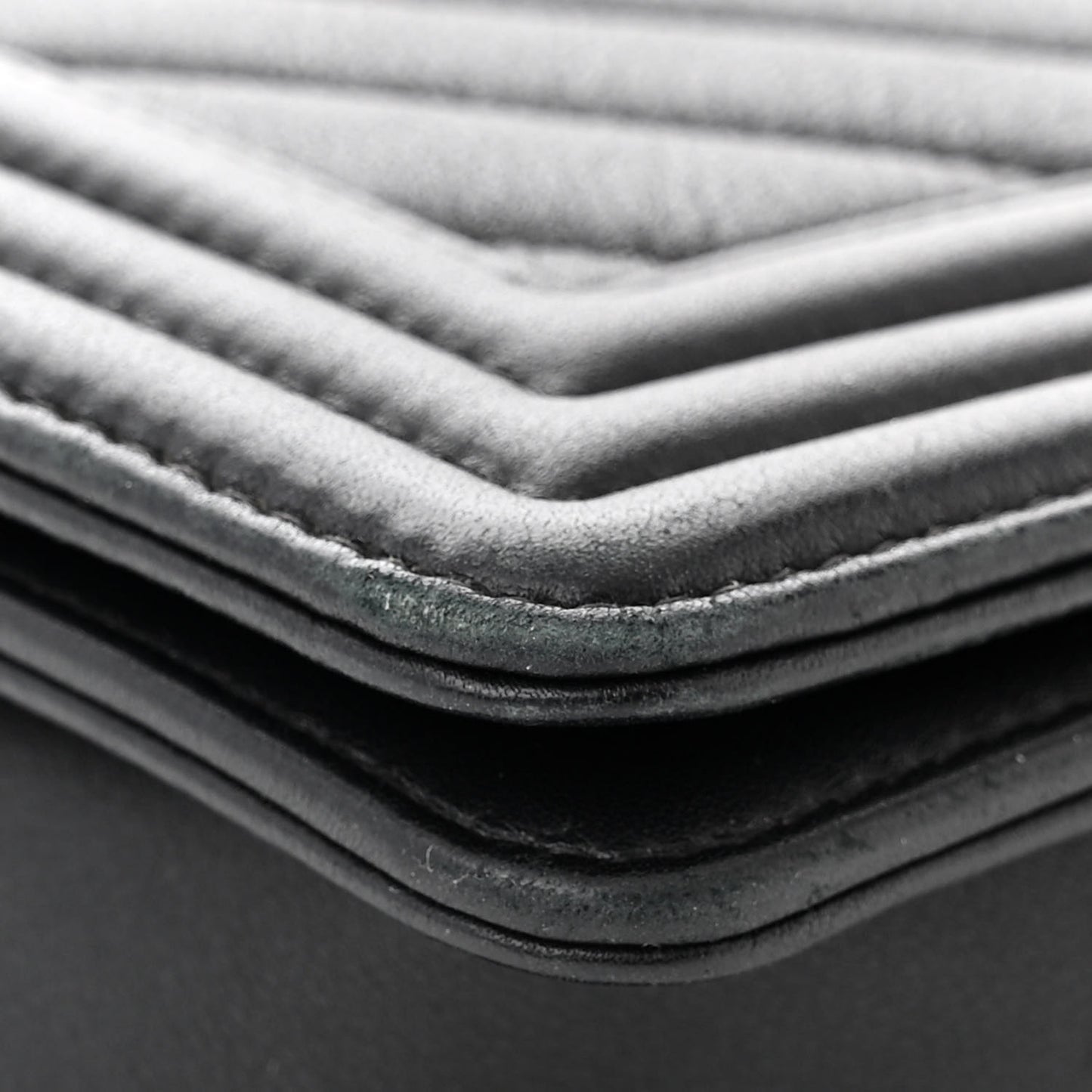 Calfskin Chevron Quilted New Medium Boy Flap Black