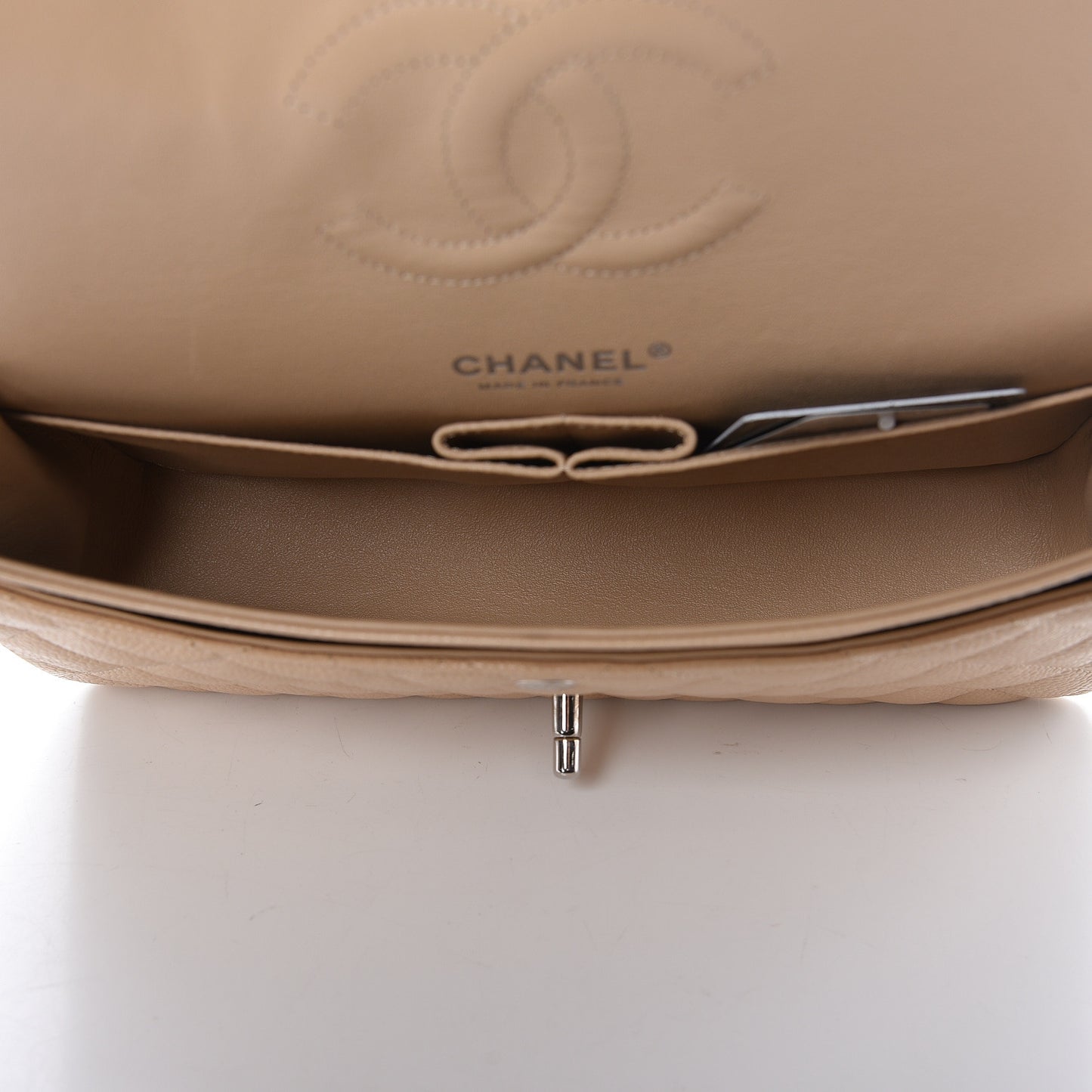 Caviar Quilted Medium Double Flap Beige Clair