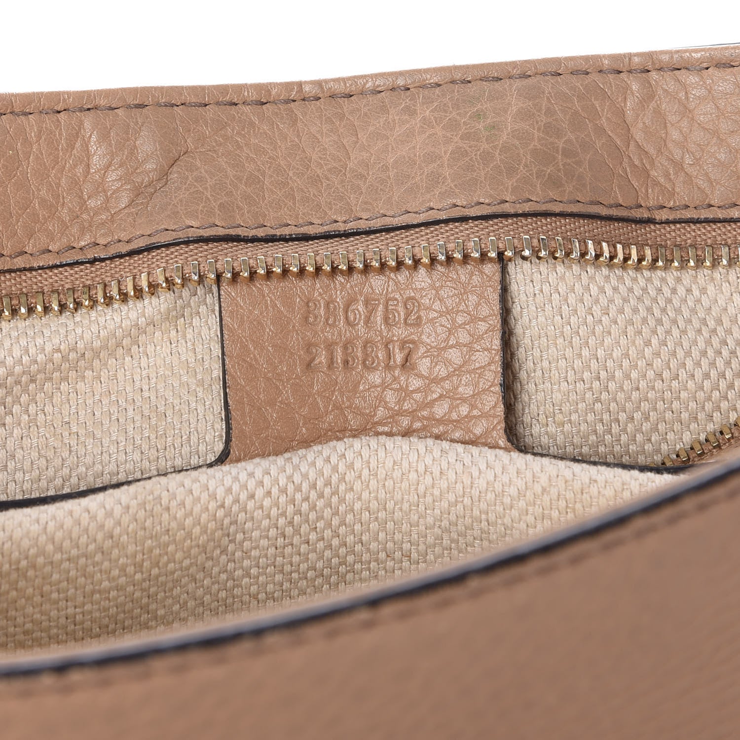 Gucci Pebbled Calfskin Medium Soho Flap Crossbody Camelia 6 of 10