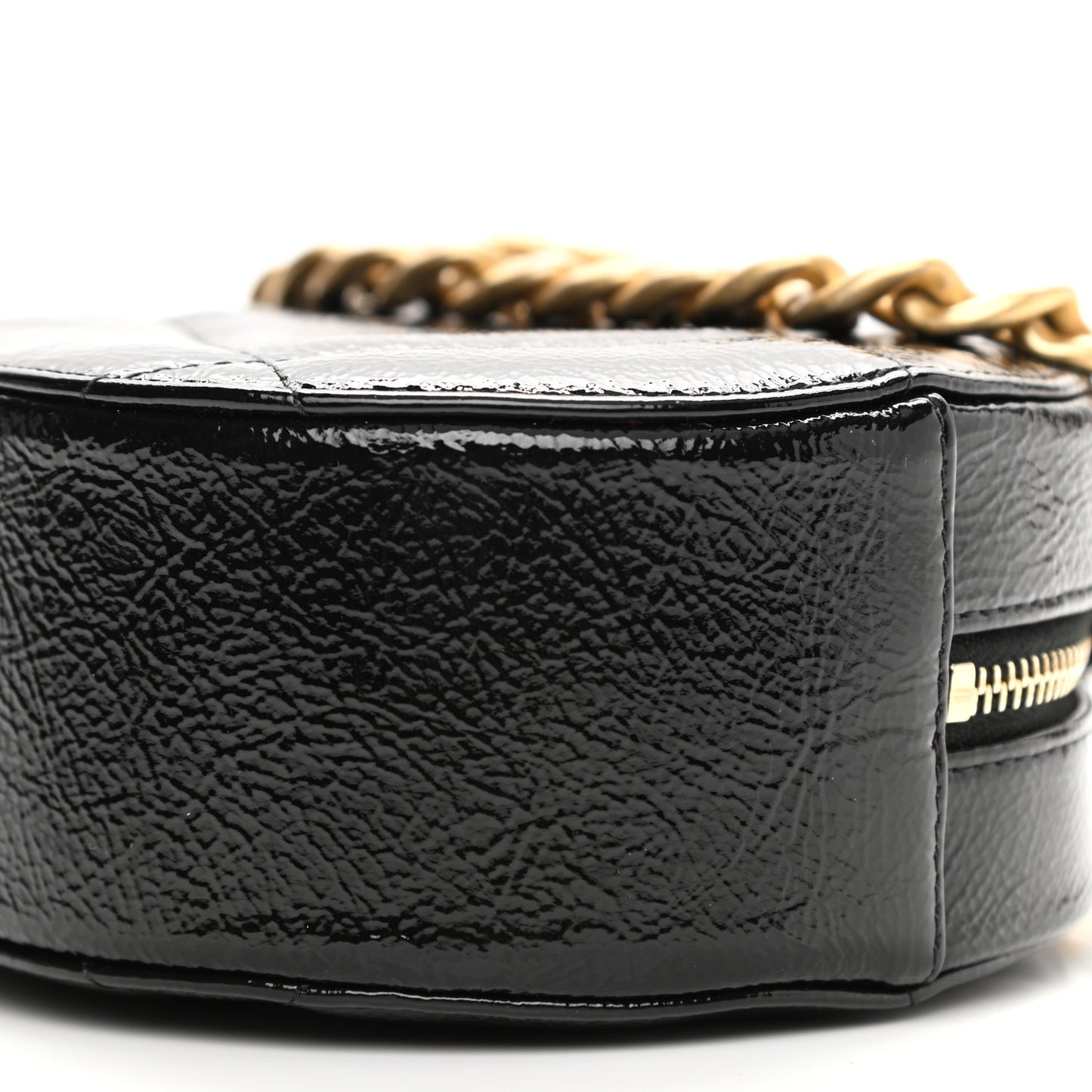 Shiny Crumpled Calfskin Quilted Chanel 19 Round Clutch With Chain Black