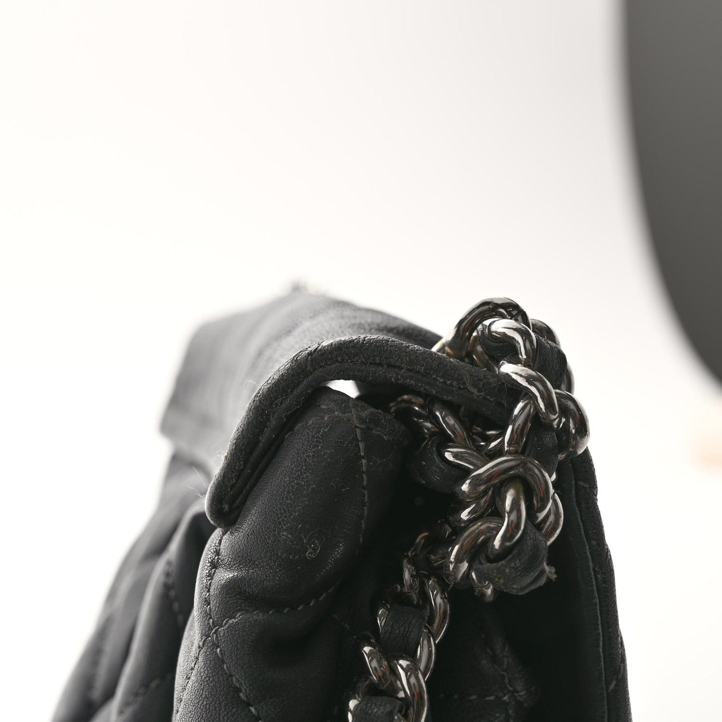 Washed Lambskin Quilted Medium Chain Around Messenger Dark Grey