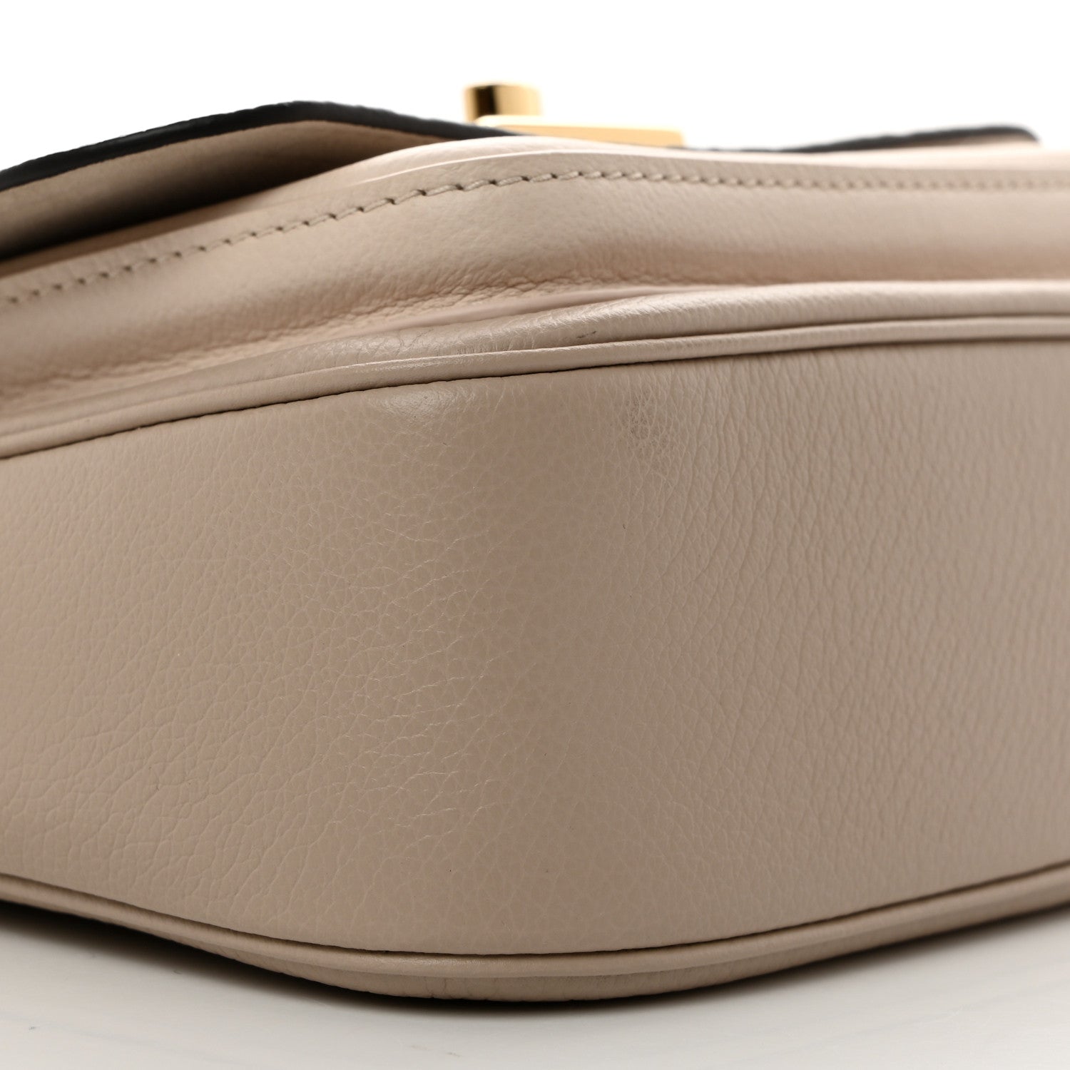 Louis Vuitton Grained Calfskin Lockme Tender Greige 8 of 9
