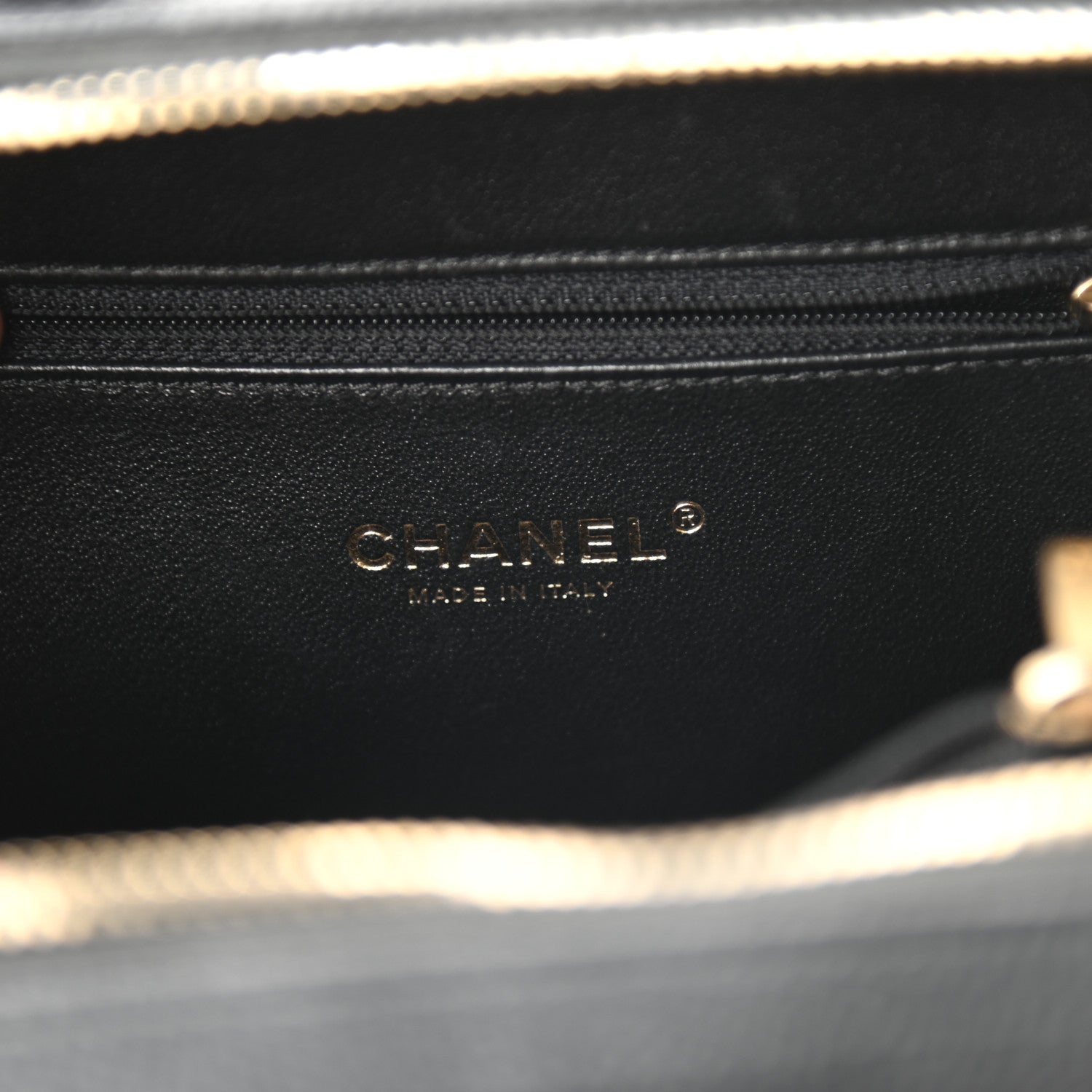Chanel Caviar Quilted Medium CC Filigree Vanity Case Black 5 of 8
