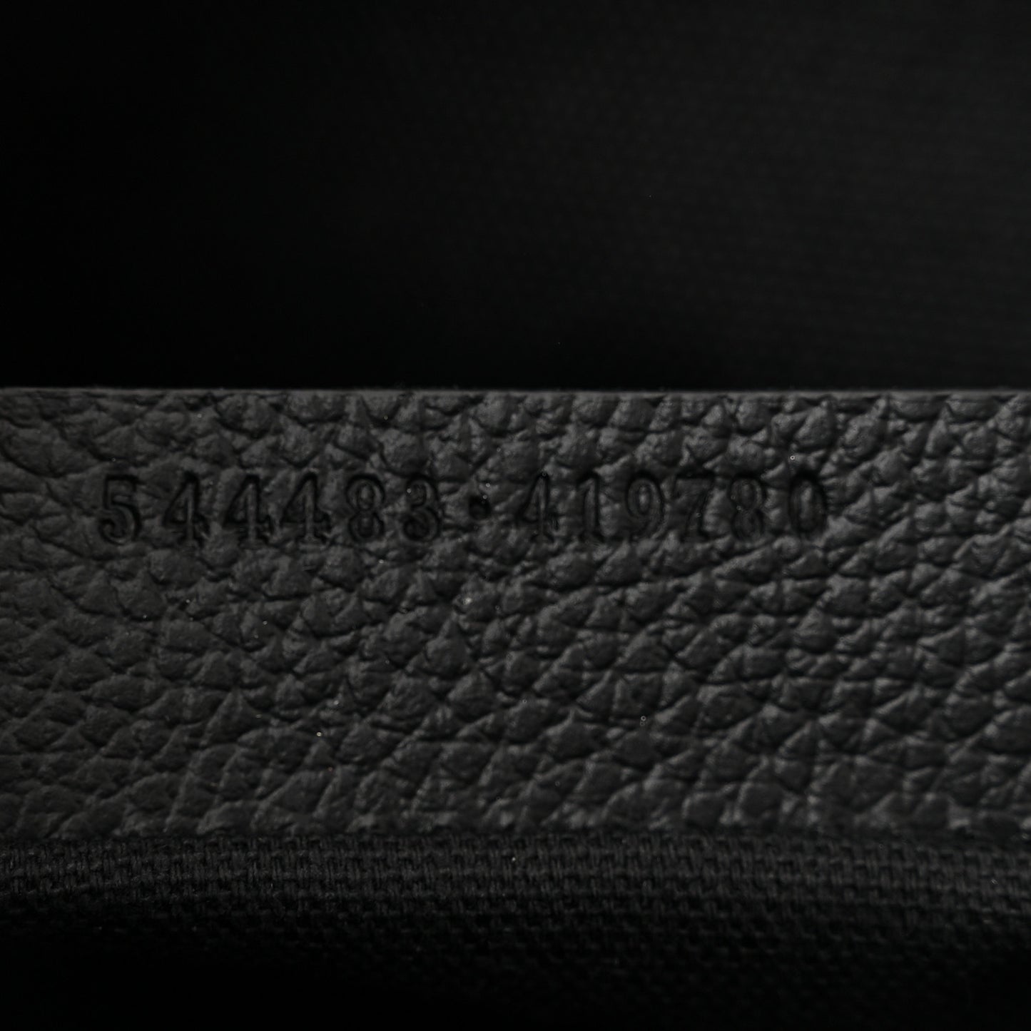 Pebbled Calfskin Small Skull Padlock Zip Around Tote Black