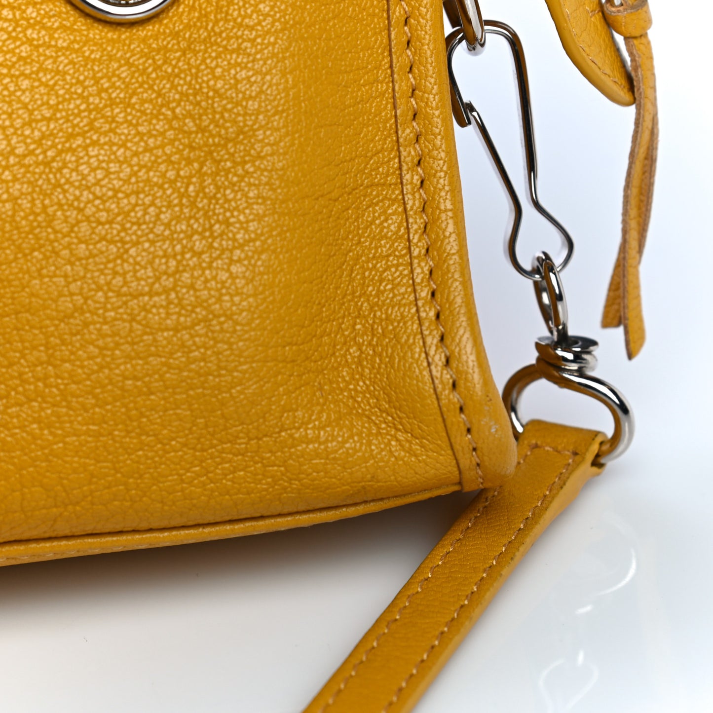 Chevre Silver Metallic Edge Hardware Nano City Jaune Epi
