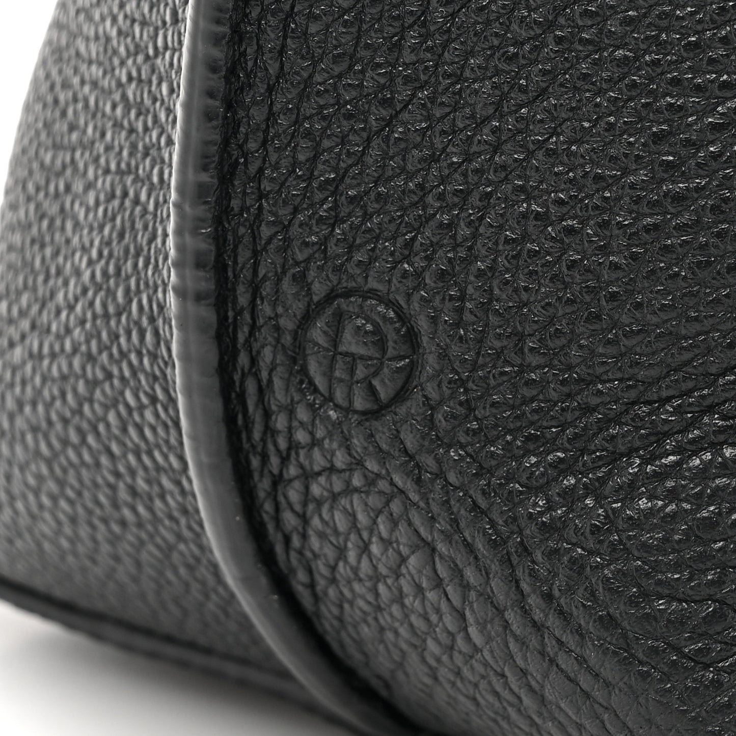 Grained Calfskin Wander Bag Black