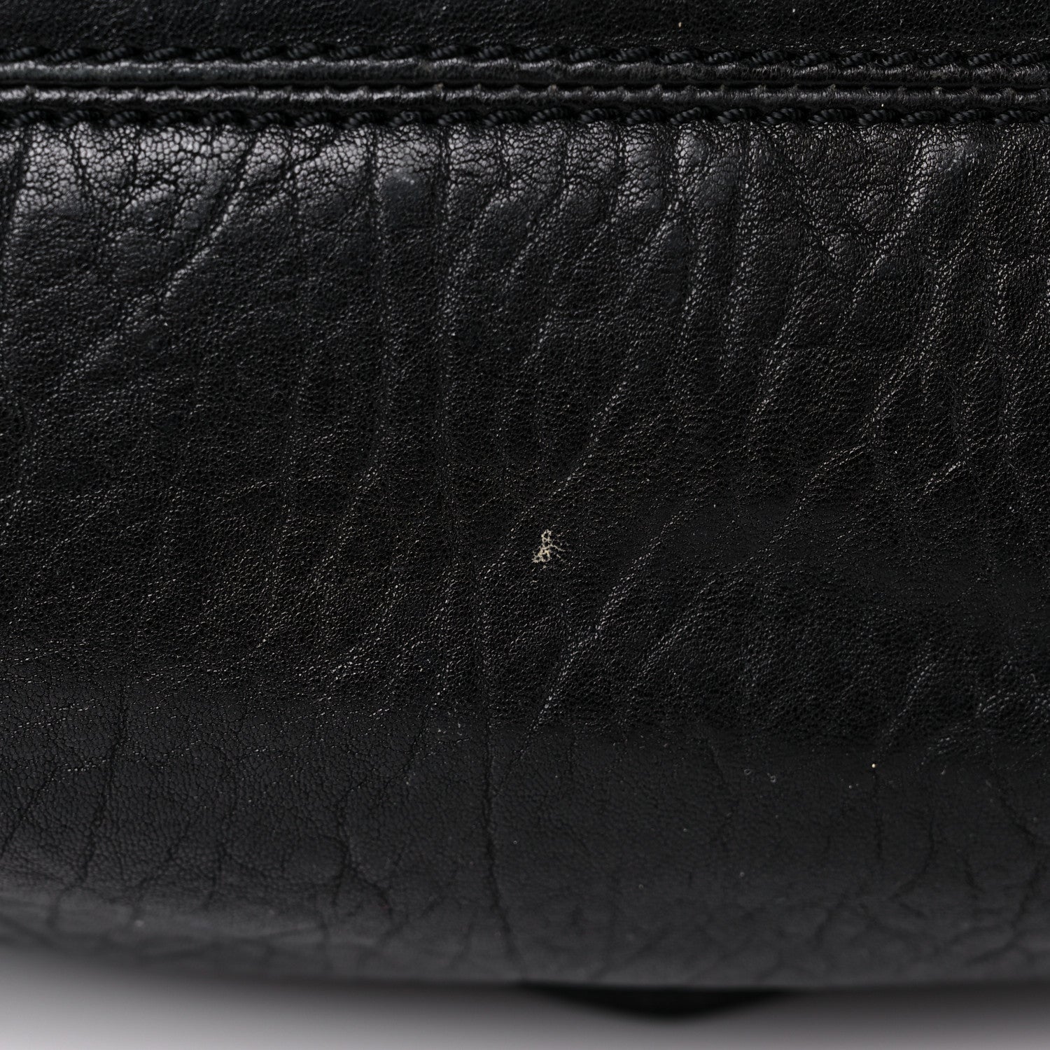 Fendi Nappa Patent B Buckle Hobo Black 13 of 18