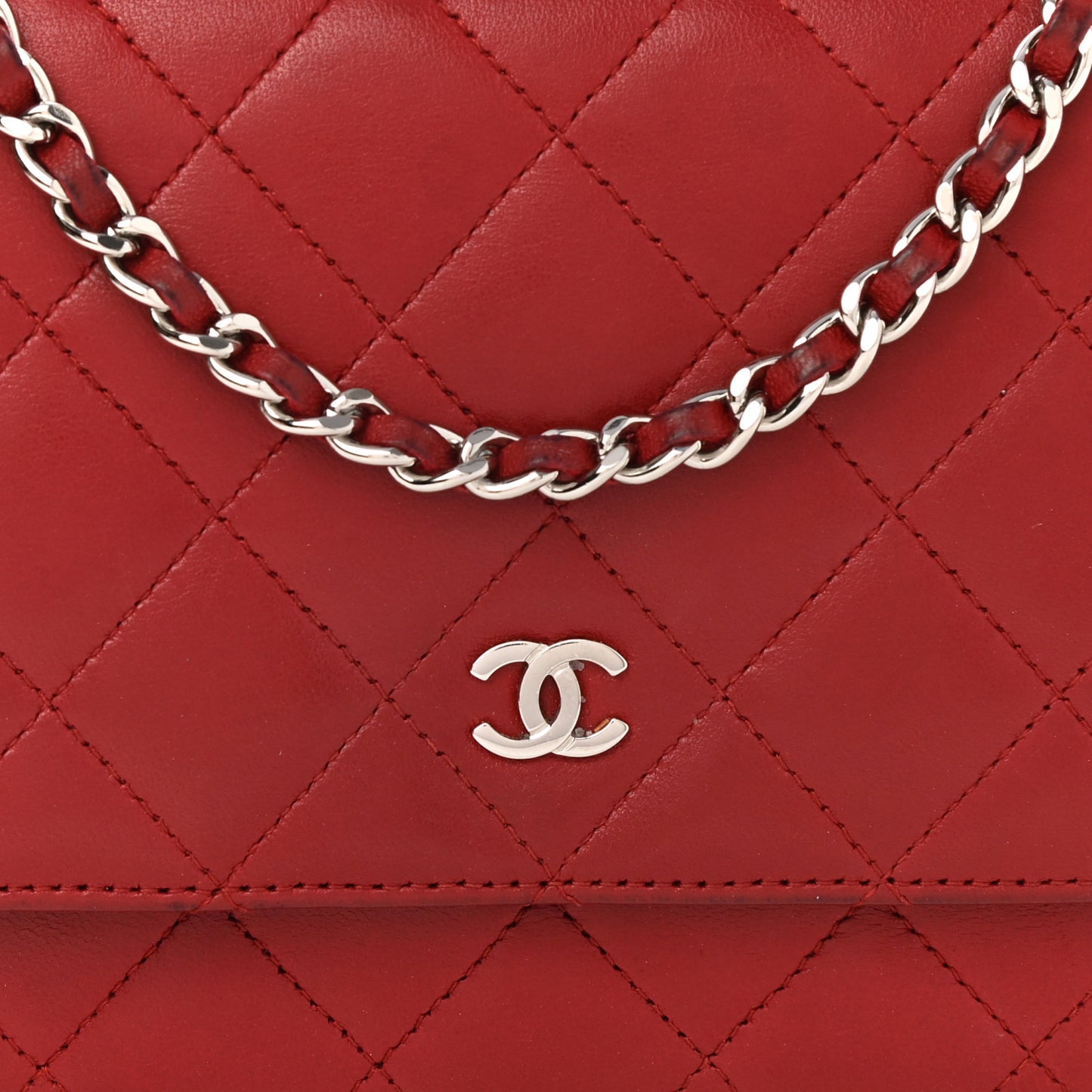 Lambskin Quilted Wallet On Chain WOC Red