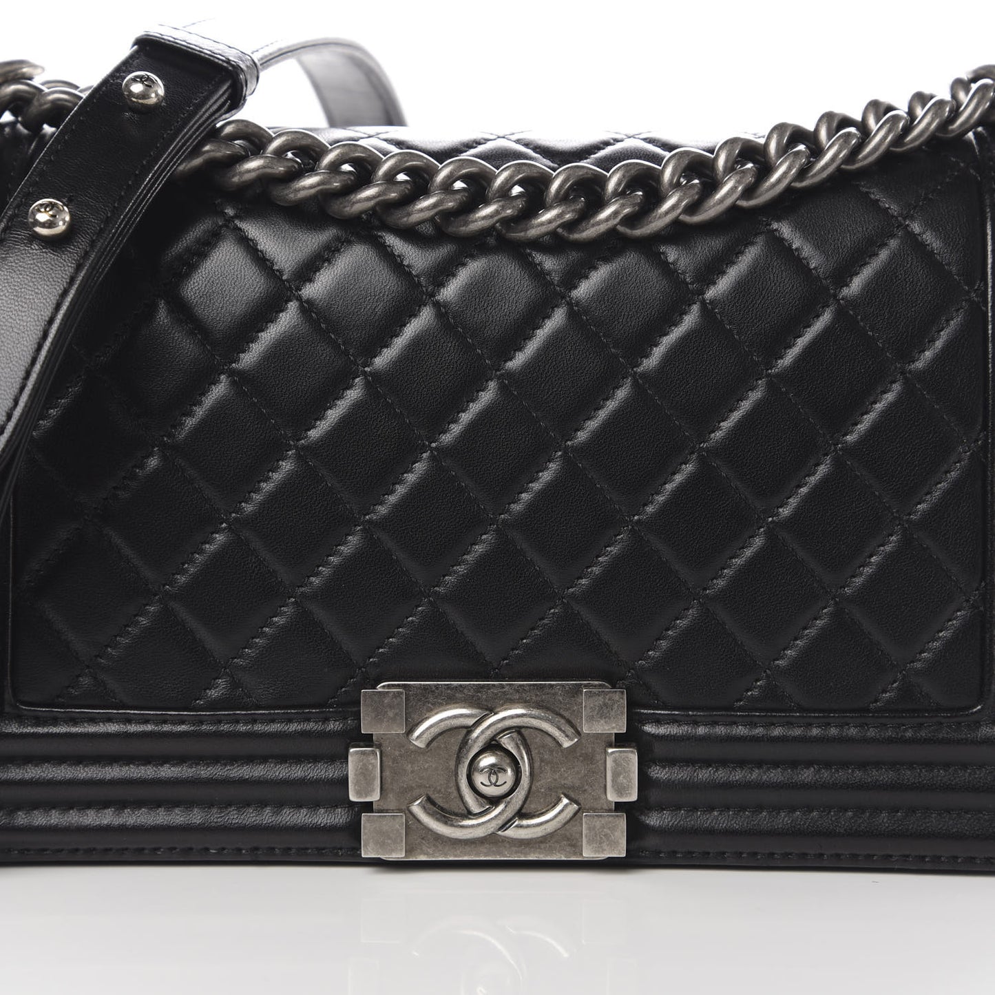 Lambskin Quilted Medium Boy Flap Black