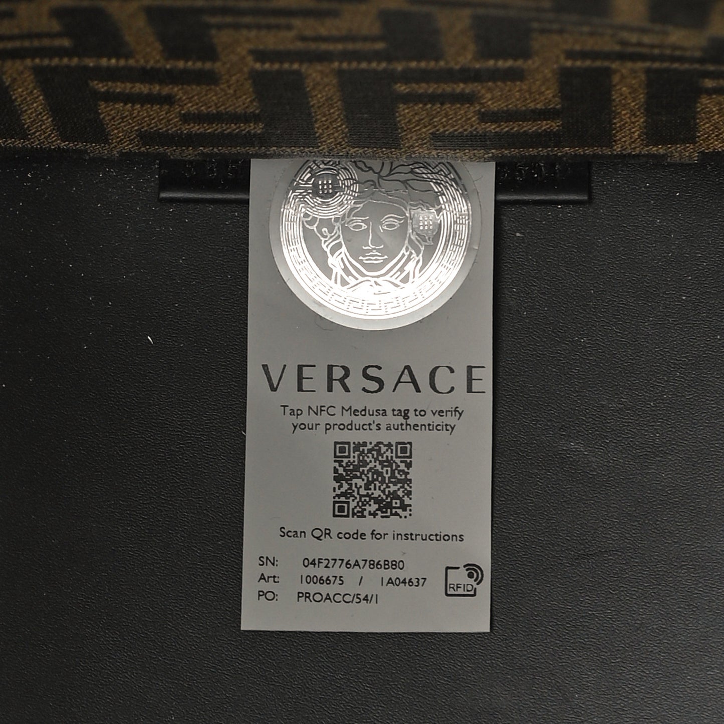 X VERSACE Calfskin Plexiglass Fendace FF Baroque Print Medium Fendi Sunshine Shopper Tote Black Gold