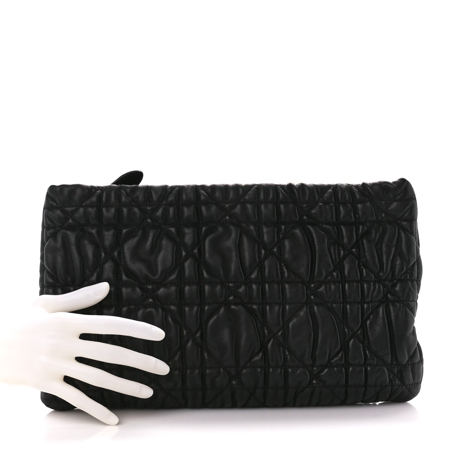 Lambskin Cannage Pouch Black
