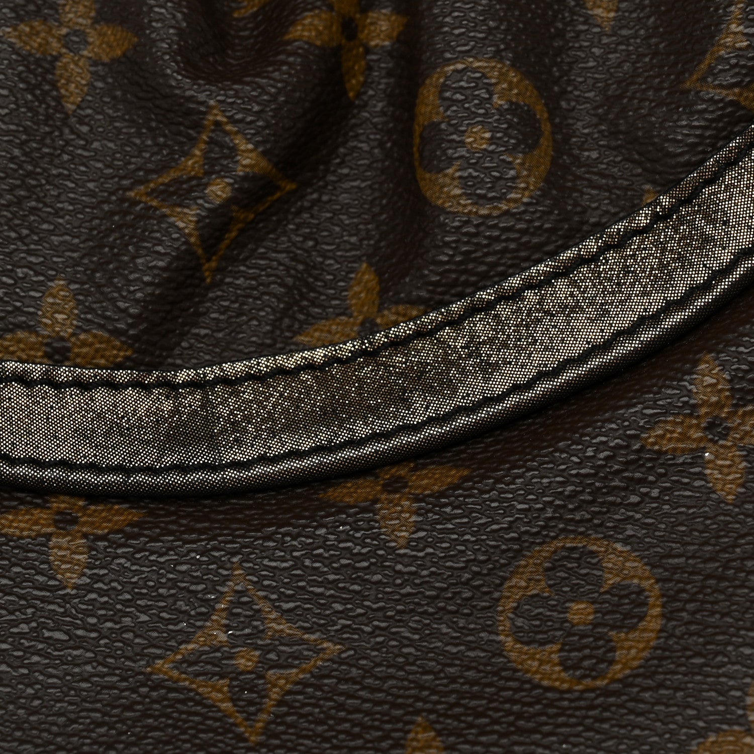 Louis Vuitton Monogram Kalahari GM 9 of 10