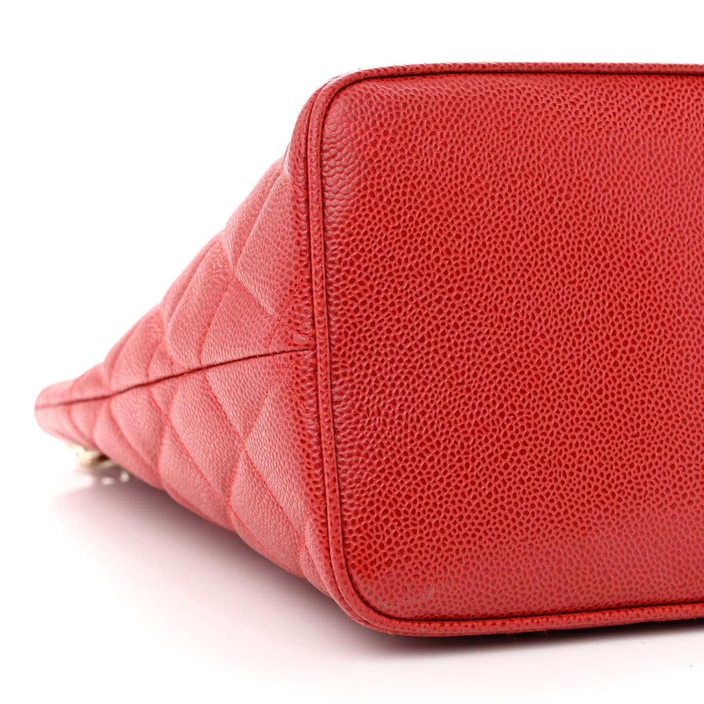 Caviar Quilted Medallion Tote Red
