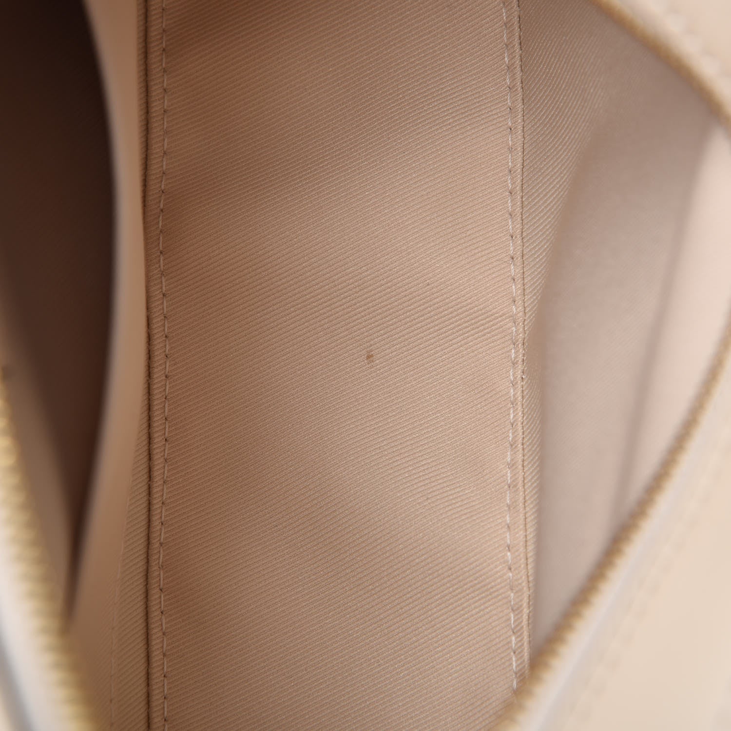 Louis Vuitton Monogram Saintonge Creme 8 of 11