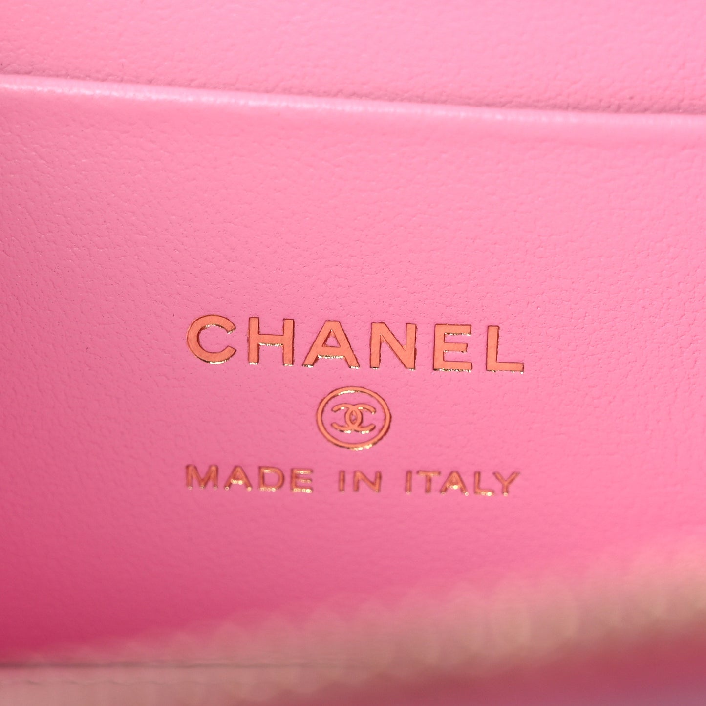 Caviar Quilted Sweetheart Vanity Case Pink