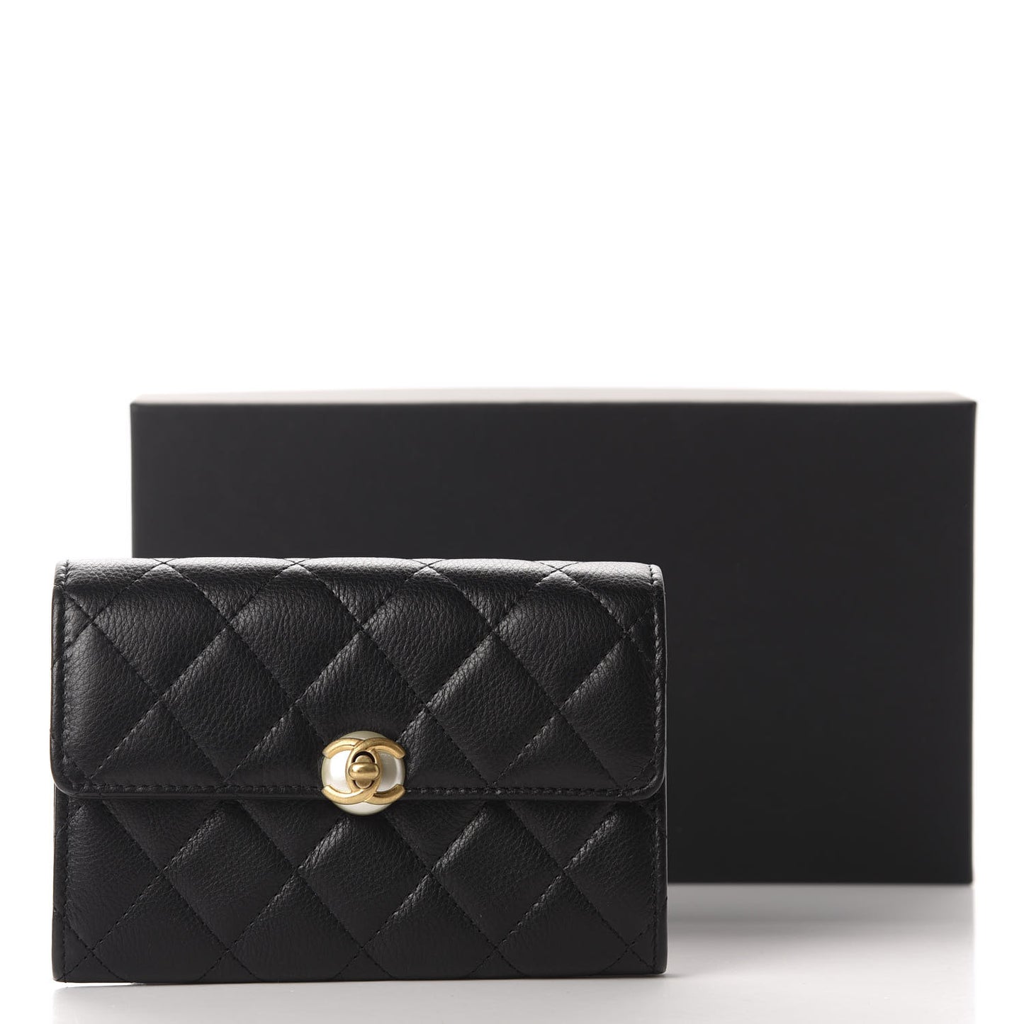 Calfskin Quilted Pearl CC Medium Flap Wallet Black