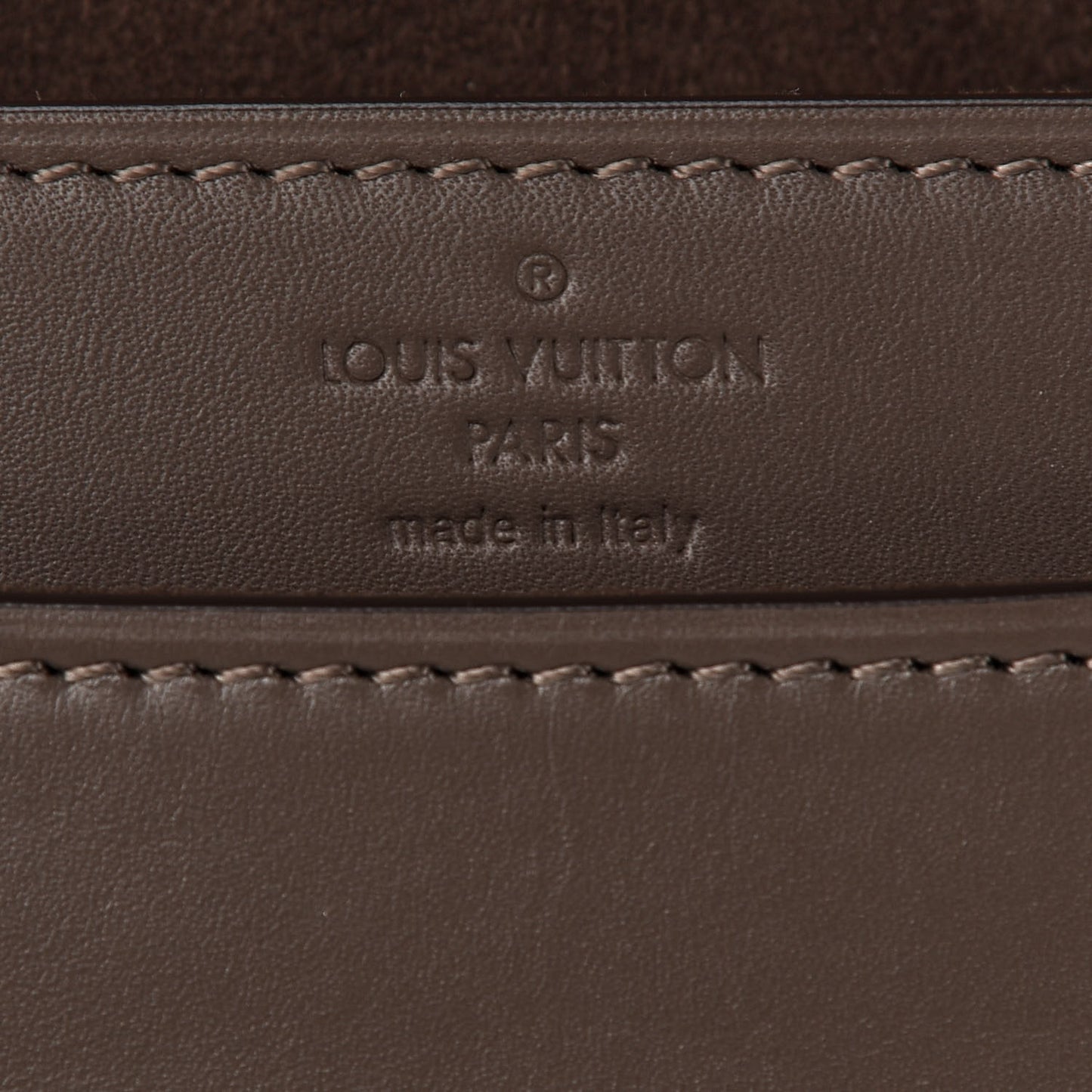 Calfskin Chain Louise GM Granit