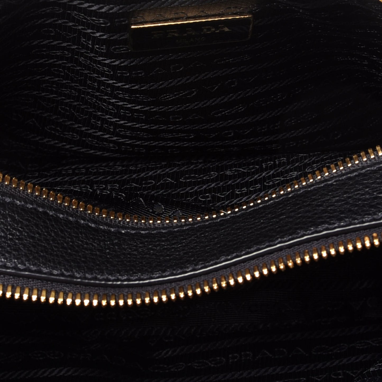 Vitello Phenix Camera Bag Black
