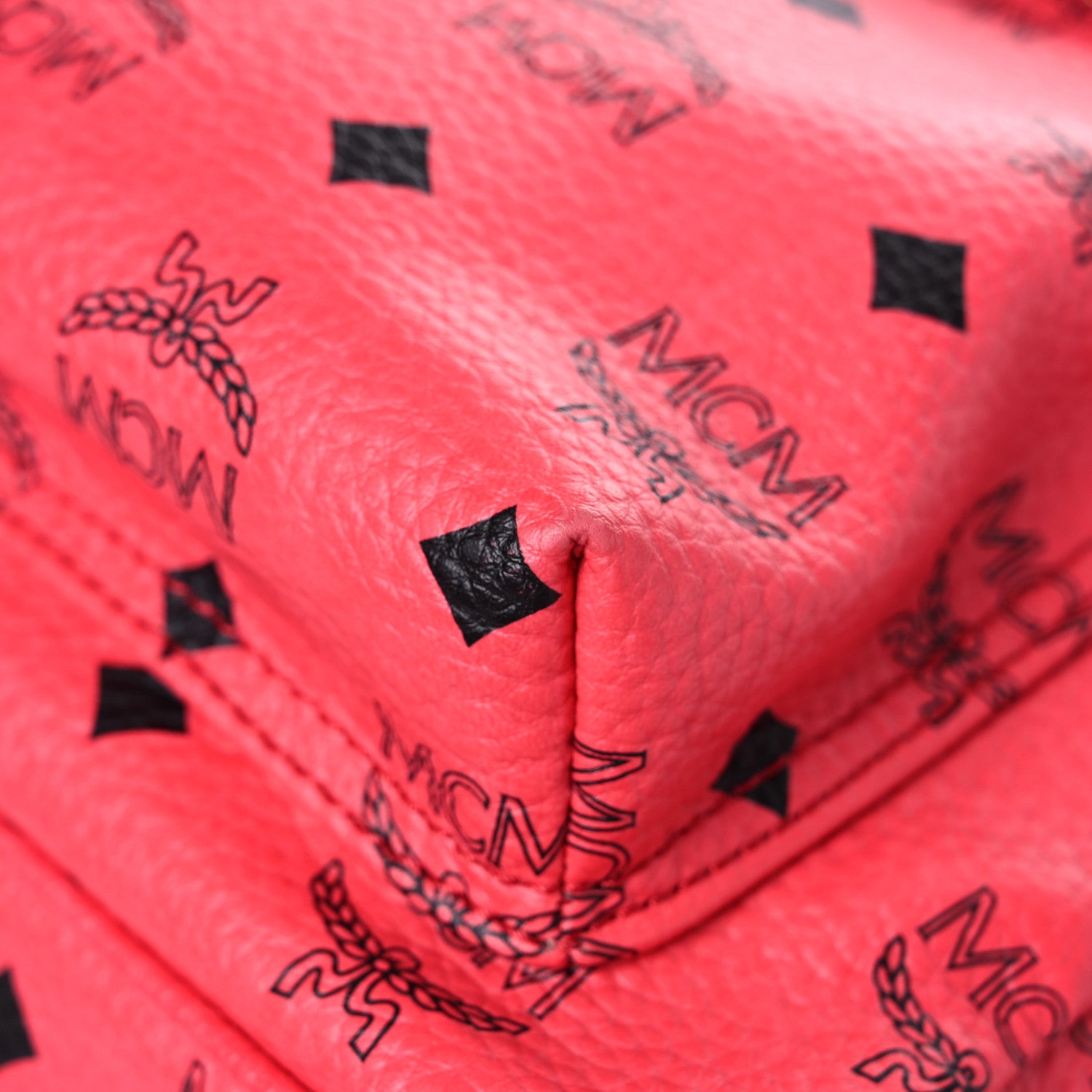 MCM Visetos Medium Sprinkle Stud Stark Backpack Corail 12 of 13