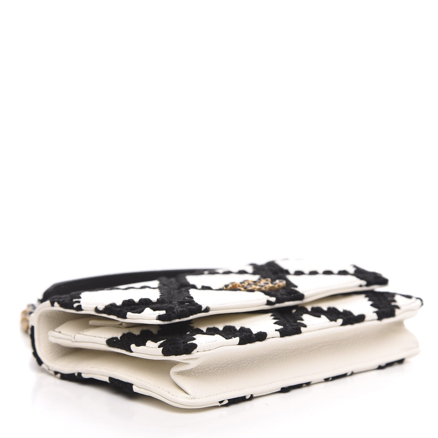 Calfskin Crochet 19 Wallet On Chain WOC White Black