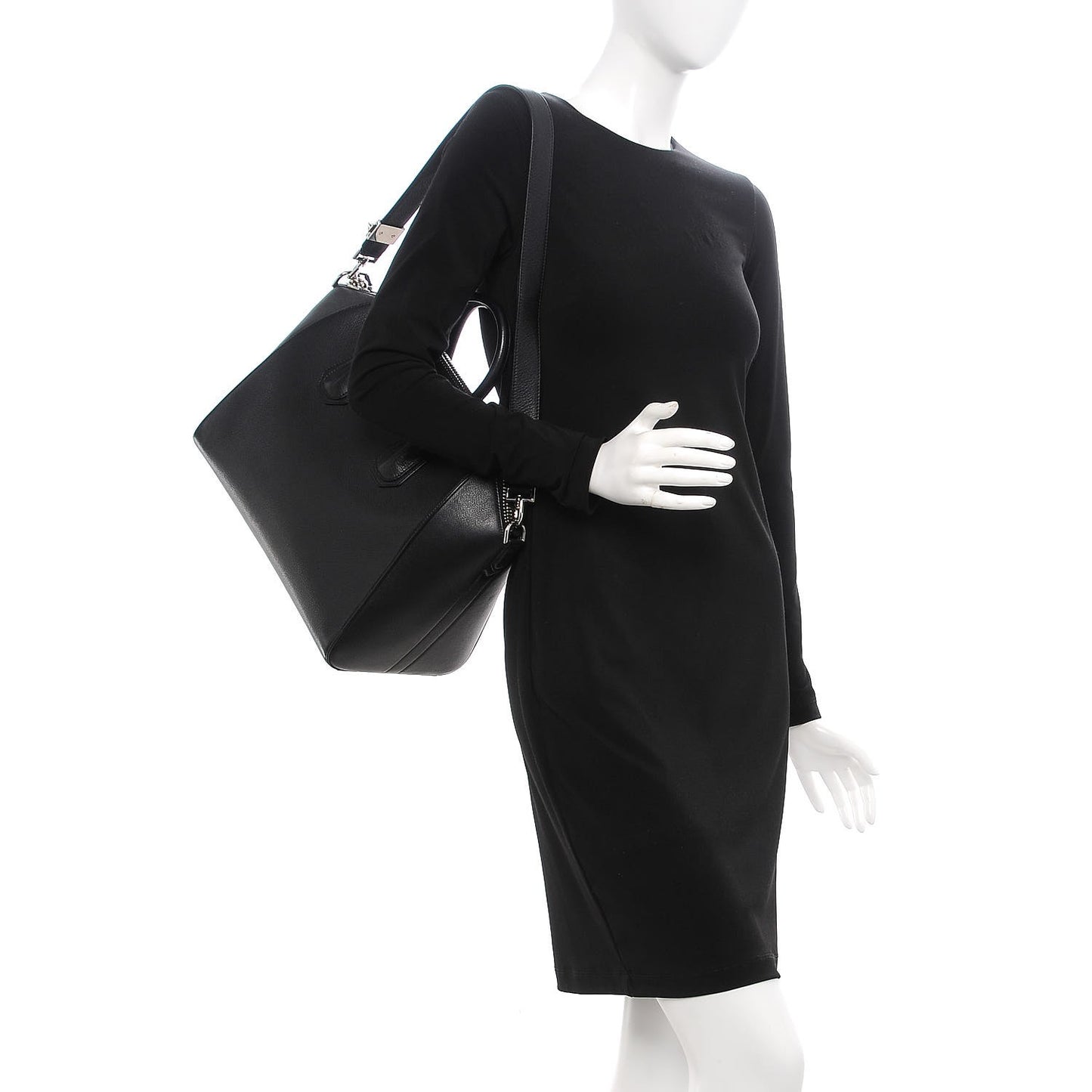 Sugar Goatskin Medium Antigona Black
