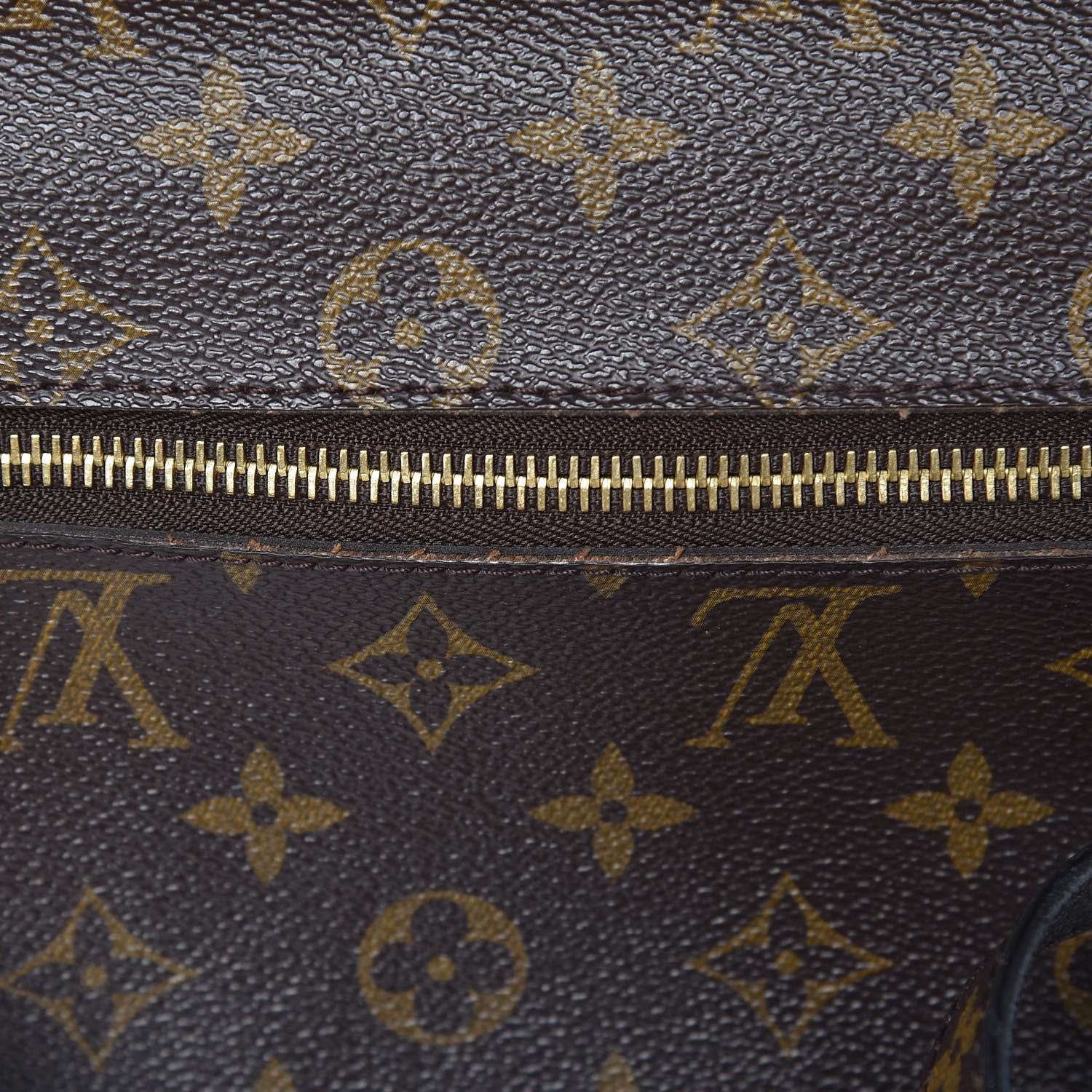 Louis Vuitton Monogram Pochette Metis 9 of 9