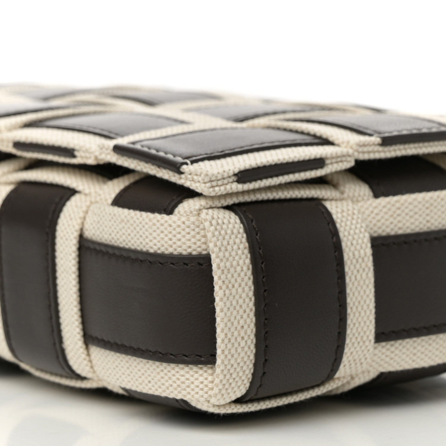 Bottega Veneta Canvas Nappa Maxi Intrecciato Cassette Crossbody Bag Natural Fondant 10 of 12