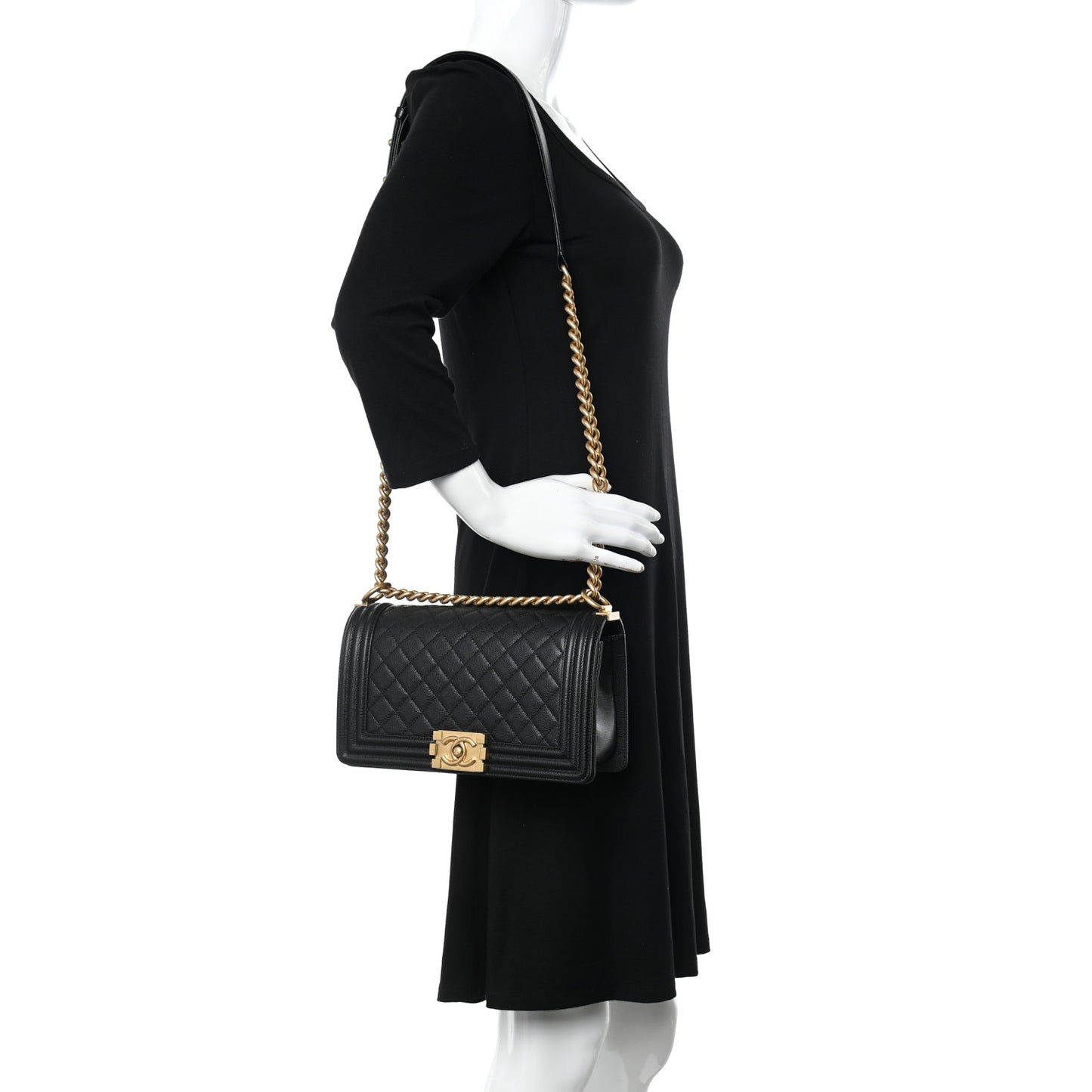 Caviar Quilted Medium Boy Flap Black