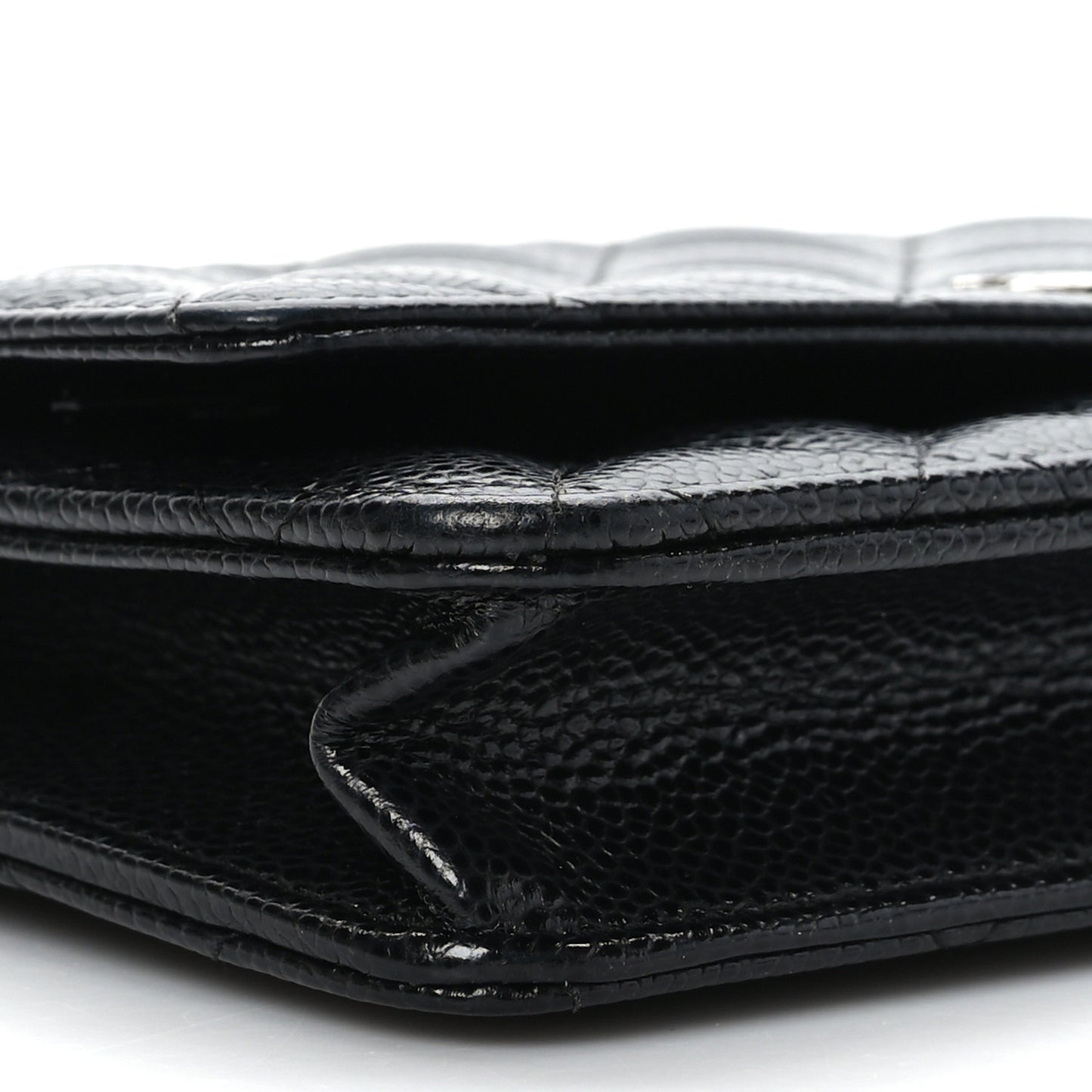 Caviar Quilted Wallet on Chain WOC Black
