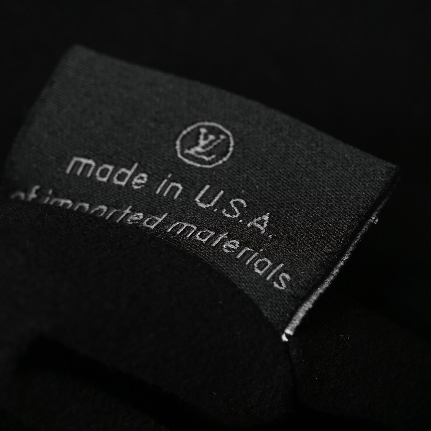 Reverse Monogram Pochette Metis