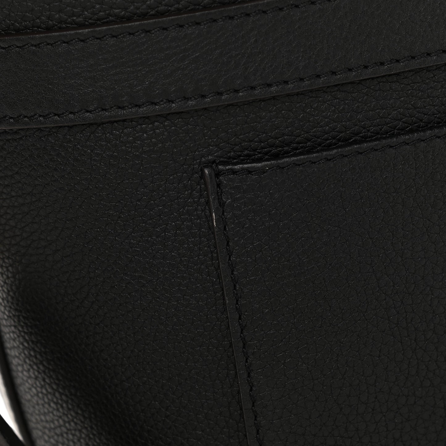 Grained Calfskin Cruiser PM Black