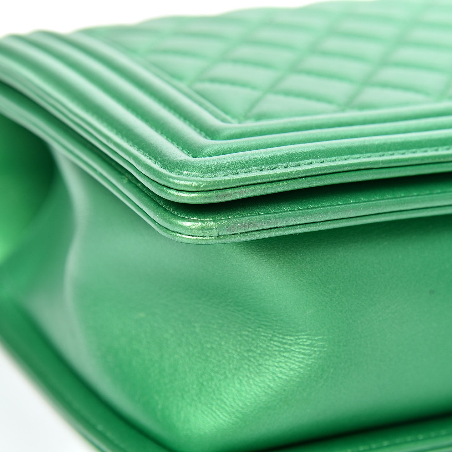 Metallic Calfskin Quilted New Medium Boy Flap Green