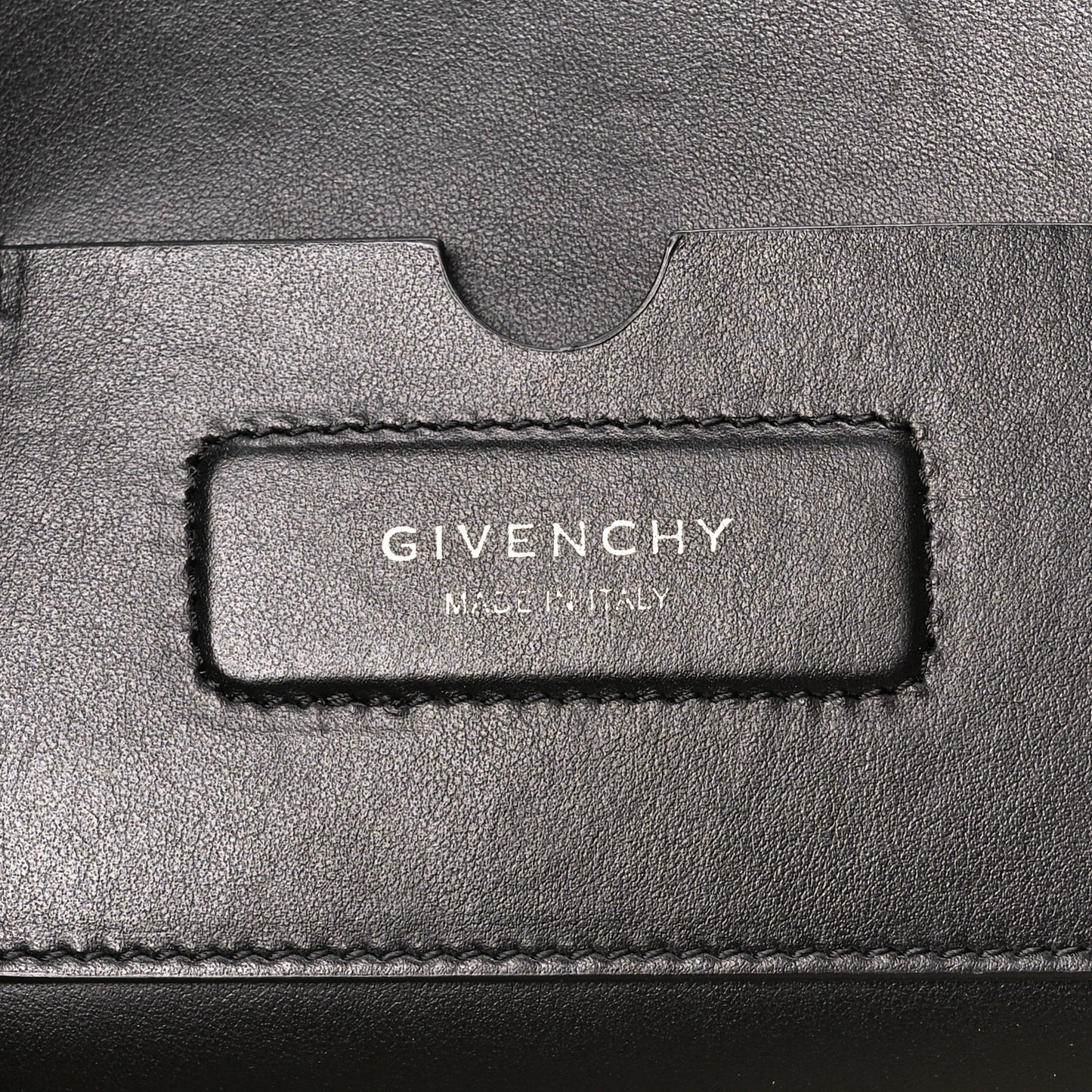 Smooth Calfskin Large Soft Antigona Black