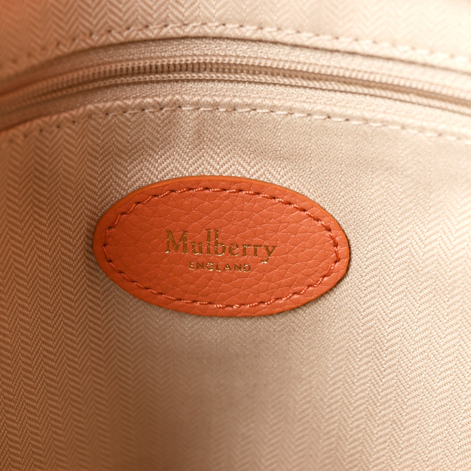 Mulberry Heavy Grain Medium Alexa Peach 6 of 11