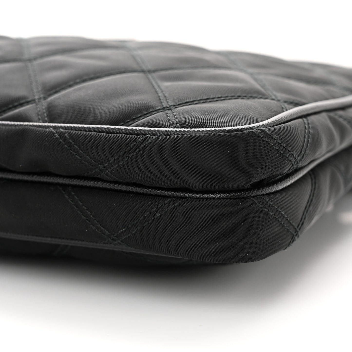 Nylon Tessuto Impuntu Messenger Bag Black